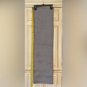 Black and White Classic Diamond Pattern Table Runner